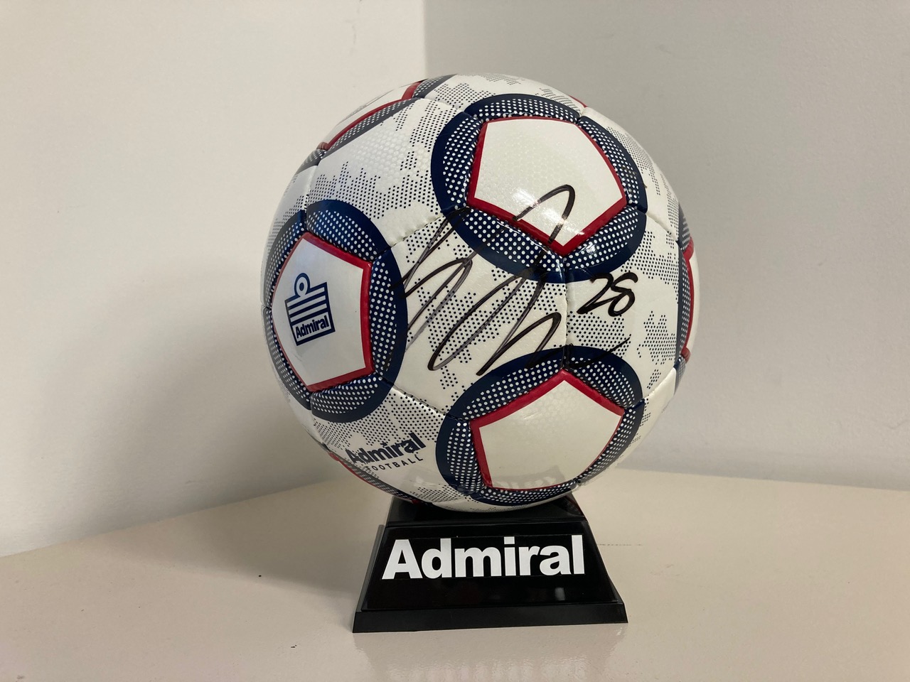 ジュビロ磐田　鹿沼直生選手、古川陽介選手　サイン入りサッカーボール　１名様分