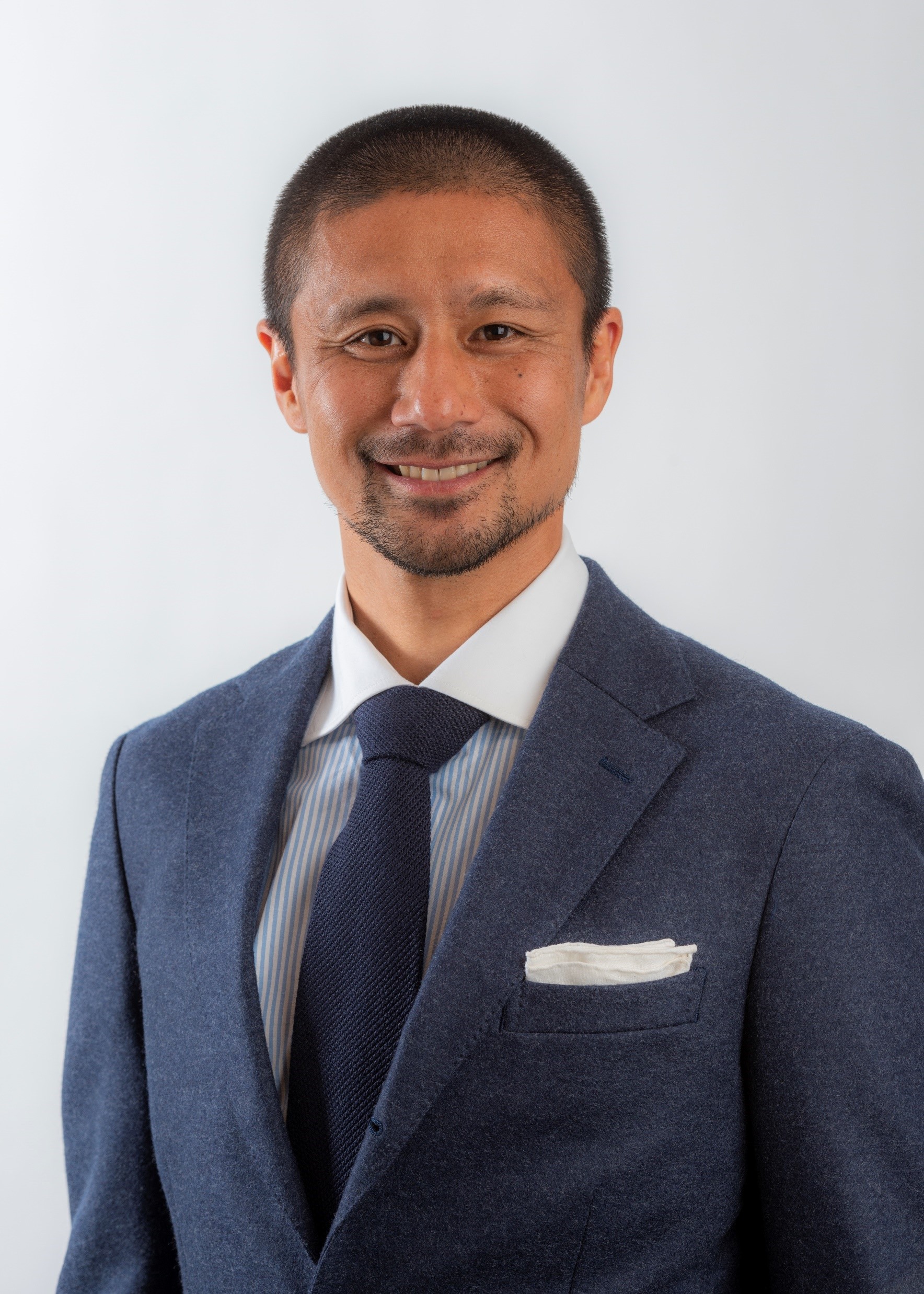 サッカー元日本代表　坪井慶介様サイン入りサッカーシューズ　１名様分