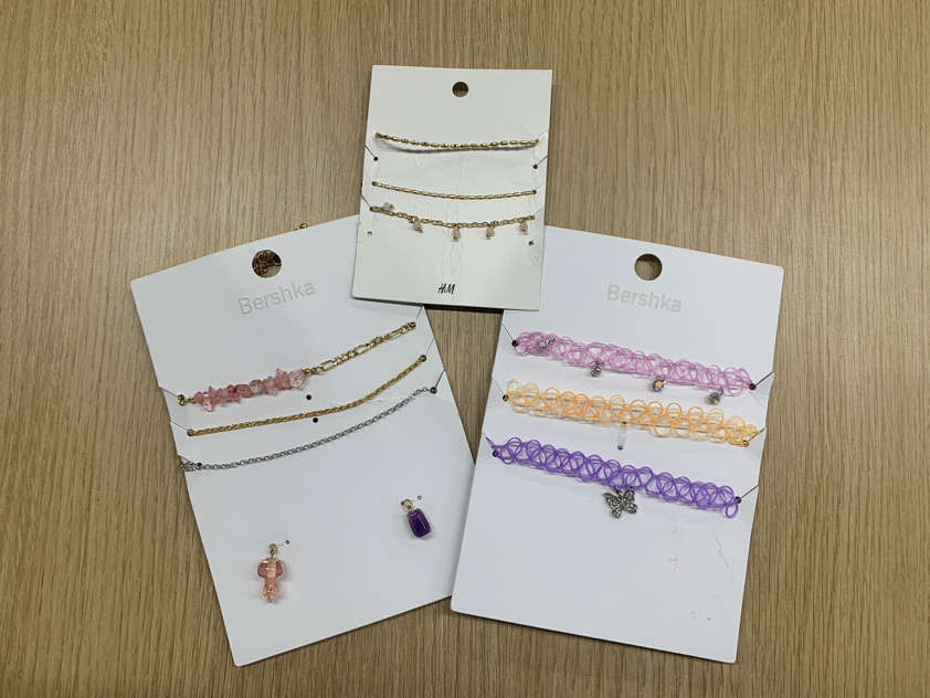 私物のアクセサリーセット 1名様分