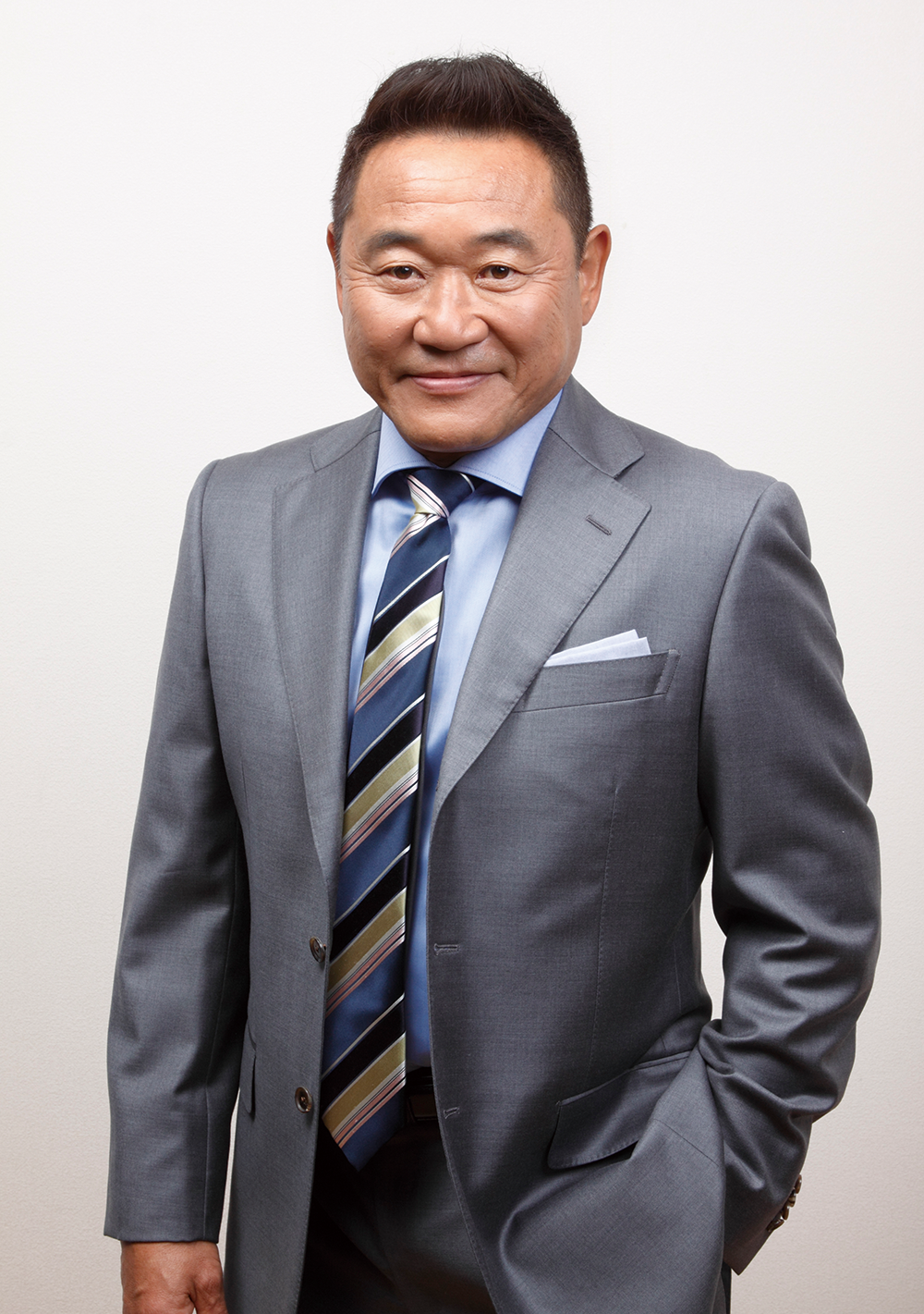 サッカー解説者・サッカー元日本代表 松木 安太郎様 サイン入りシャツ＆シューズ１名様分